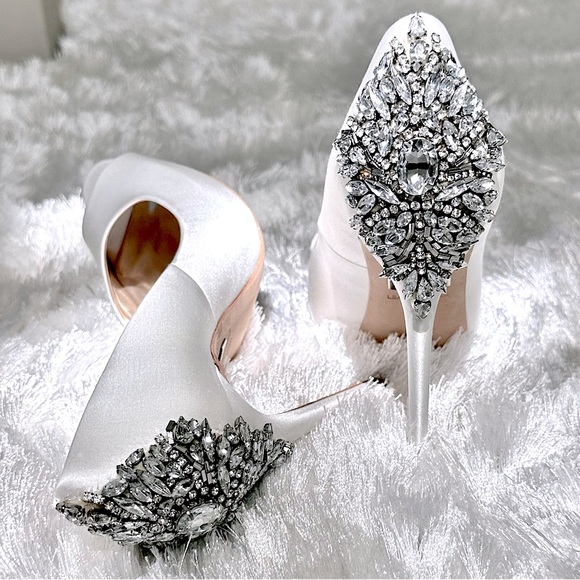 BADLEY MISCHKA Embellished Peep-Pump Shoes in size (6.5) - Picture 6 of 10
